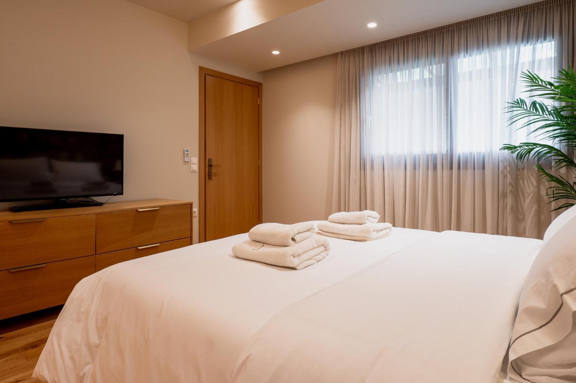 Num Suites & Lofts Athens Ngoại thất bức ảnh