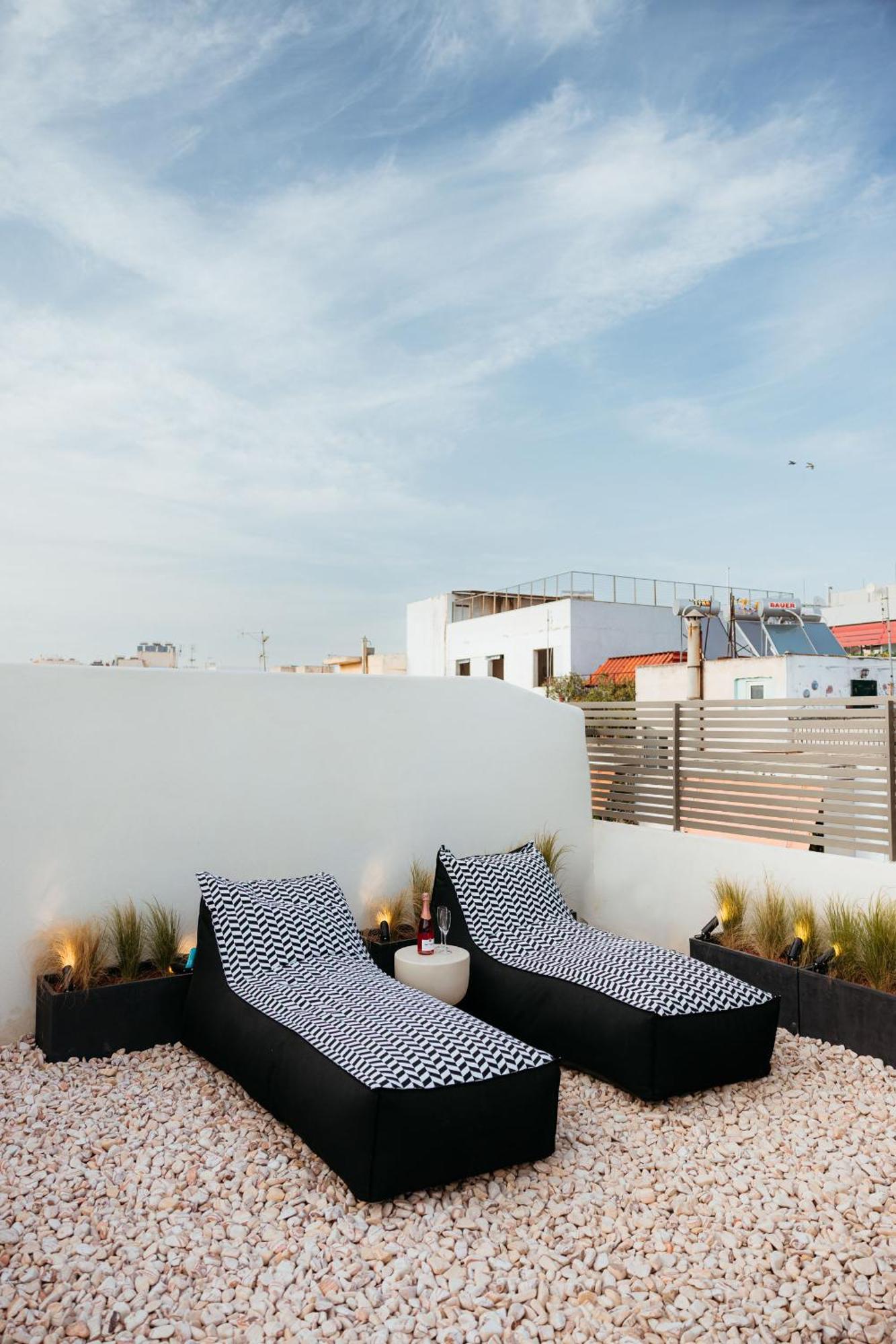 Num Suites & Lofts Athens Ngoại thất bức ảnh